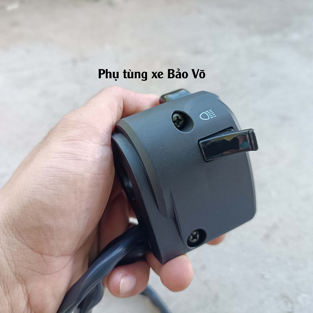 Cùm Công Tắc Z900 Gắn Ghi Đông Xe Máy 22mm