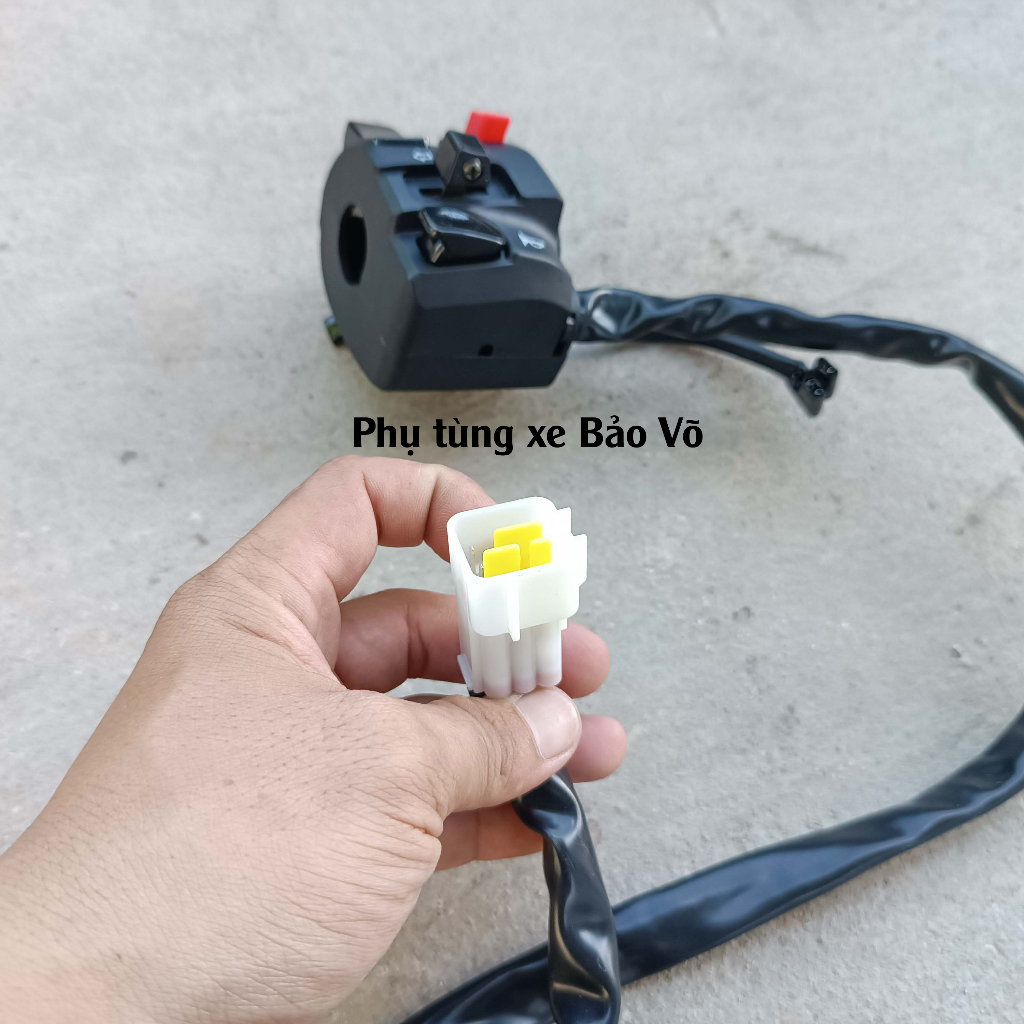 Cùm Công Tắc Z900 Gắn Ghi Đông Xe Máy 22mm