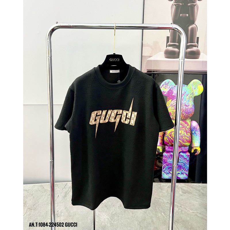 Áo phông nam cổ tròn thêu chữ nổi L.V chất xốp cotton