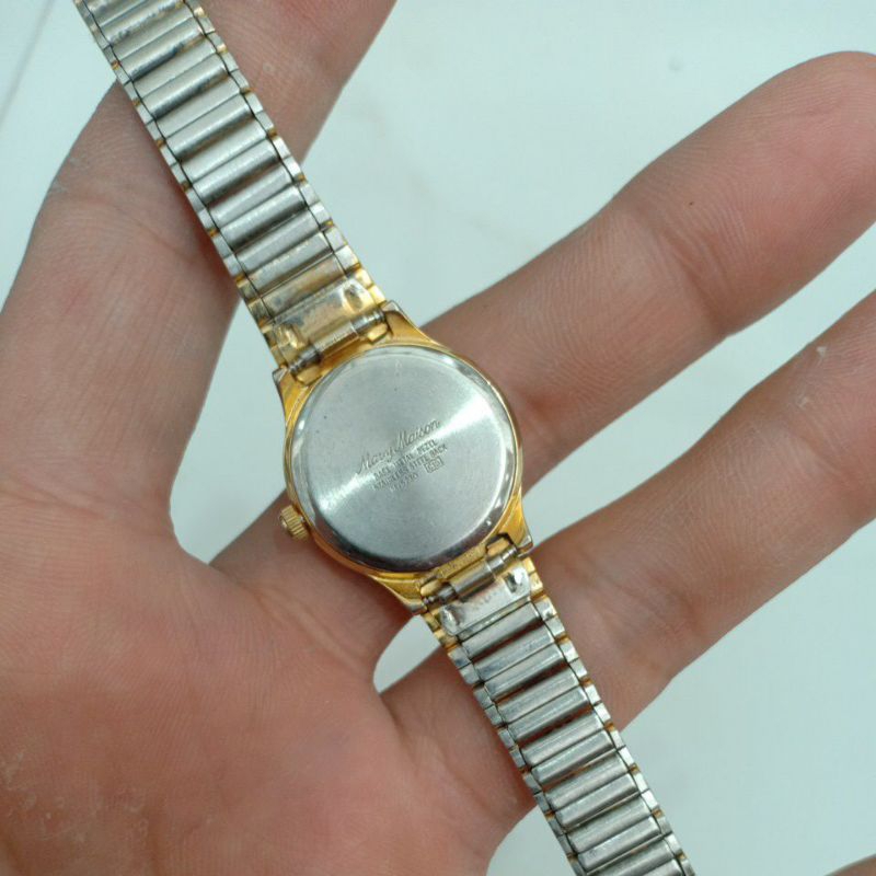 đồng hồ si nhật nữ hiệu MARY MAISON dây thép lụa xi vàng