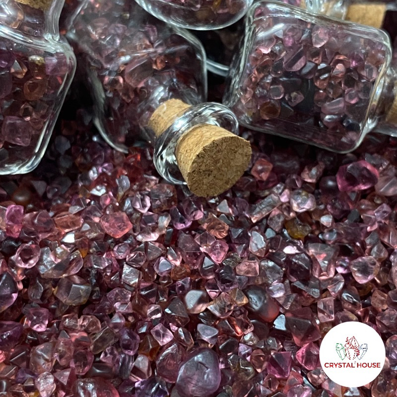 Lucky Bottle-Đá thô Spinel nguyên bản dùng sưu tầm, làm handmade, reiki, thanh tẩy...!!!