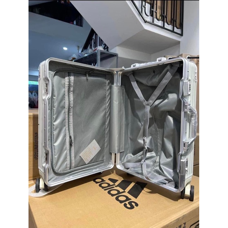 Vali ADIDAS size xách tay 20