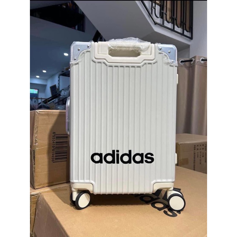 Vali ADIDAS size xách tay 20