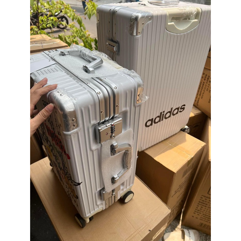 Vali ADIDAS size xách tay 20