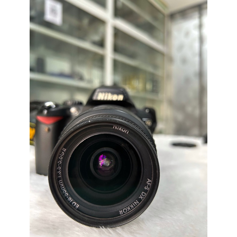 Máy ảnh Nikon D40 + ống kính kit 18-55mm Cũ