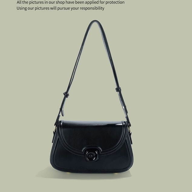 Túi đeo chéo, túi kẹp nách khóa nam châm nắp nhựa bóng, hàng hottrend 2023 SL98