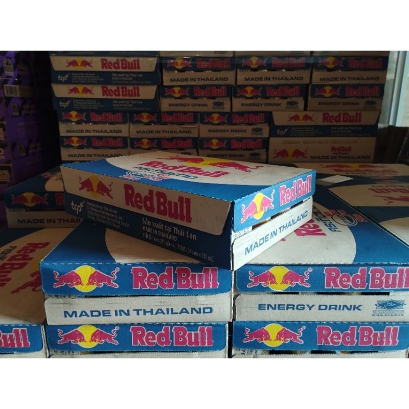 Lốc 6 lon Redbull Thái Lan  250ml