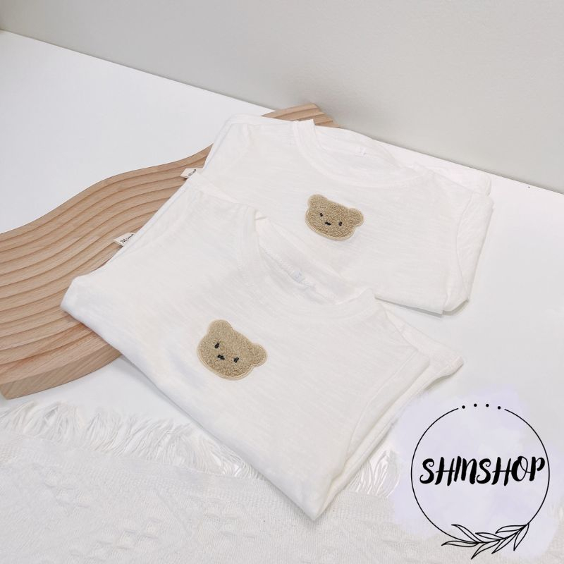 Áo thun trơn đính gấu thêu dễ thương cho bé chất cotton cho bé 8-18kg QA30 SHINSHOP