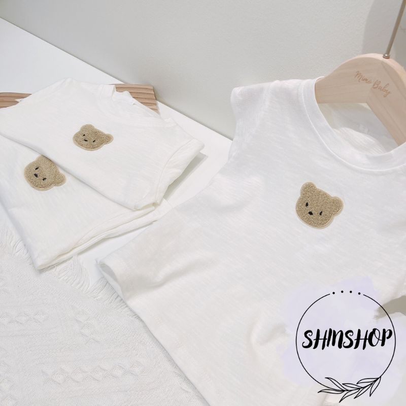 Áo thun trơn đính gấu thêu dễ thương cho bé chất cotton cho bé 8-18kg QA30 SHINSHOP