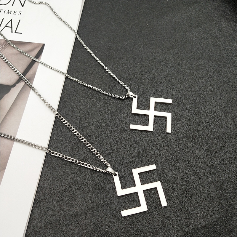 Dây chuyền nam kèm mặt chữ vạn inox thép không gỉ- DCQCM02