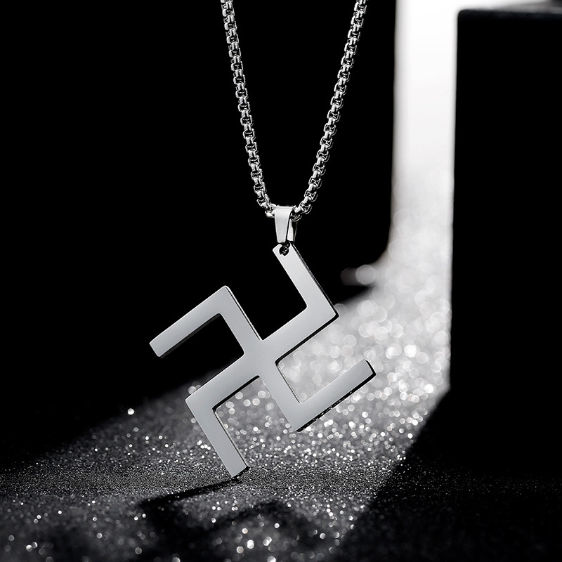 Dây chuyền nam kèm mặt chữ vạn inox thép không gỉ- DCQCM02