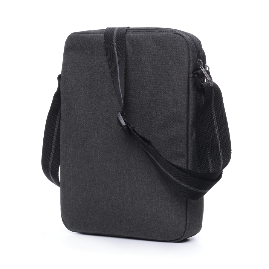 Túi Đeo Chéo một quai Solo Downtown Ludlow Kích thước 12.9inch - Màu Đen - Mã UBN210 - Bảo hành 5 năm chính hãng