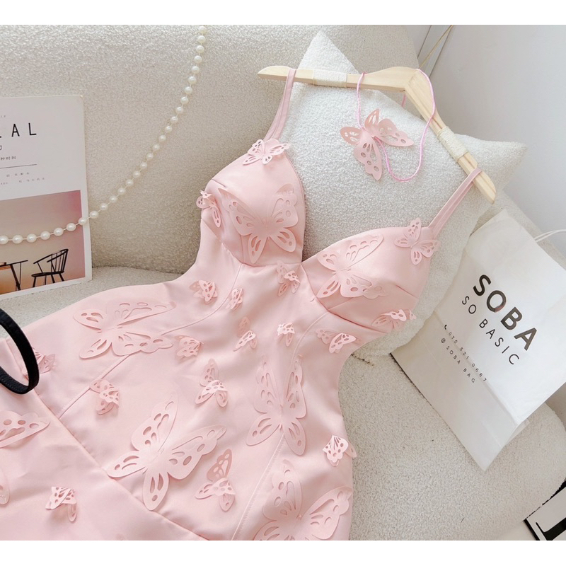 Đầm 2 dây xẻ kết hoa