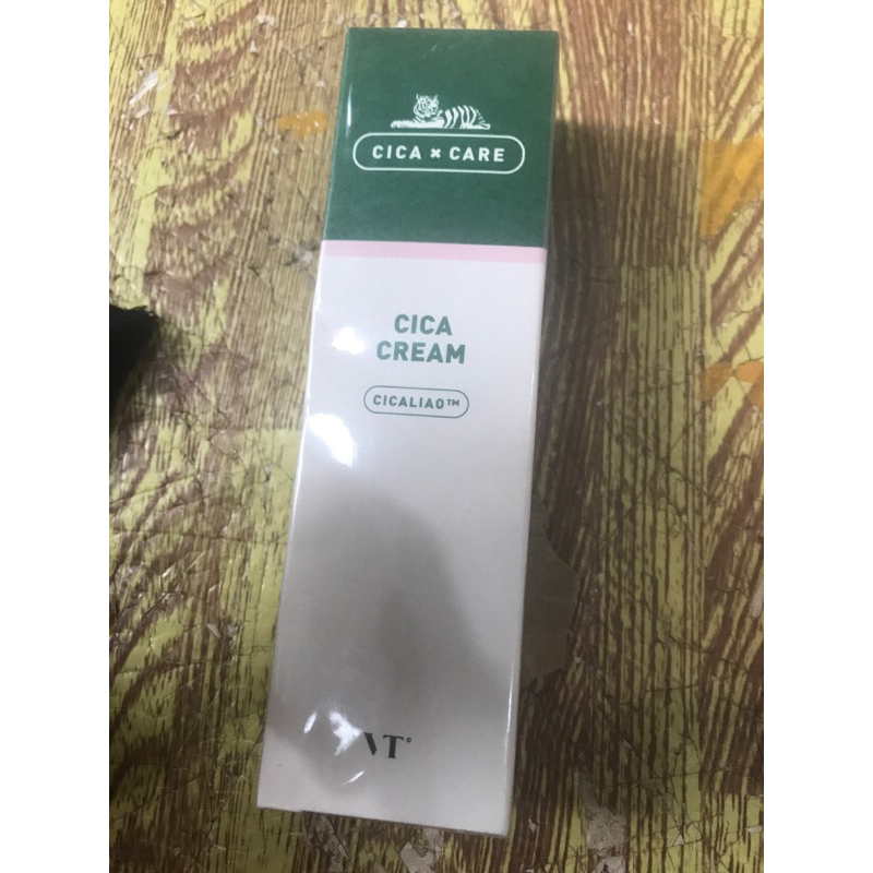 Kem dưỡng ẩm và làm dịu da VT Cica Cream Centella rau má PICKO