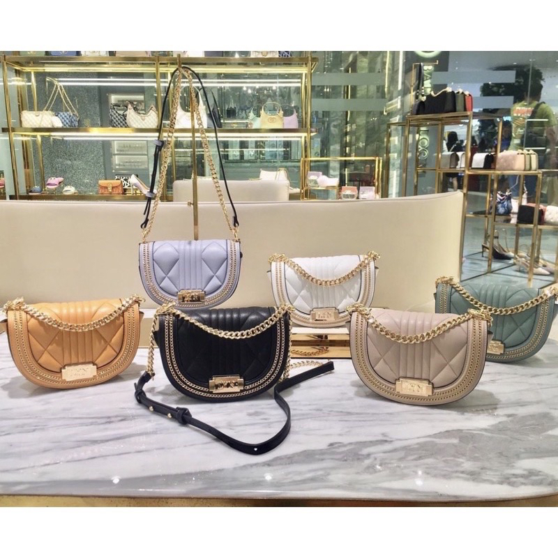 Túi L Y N phom bầu