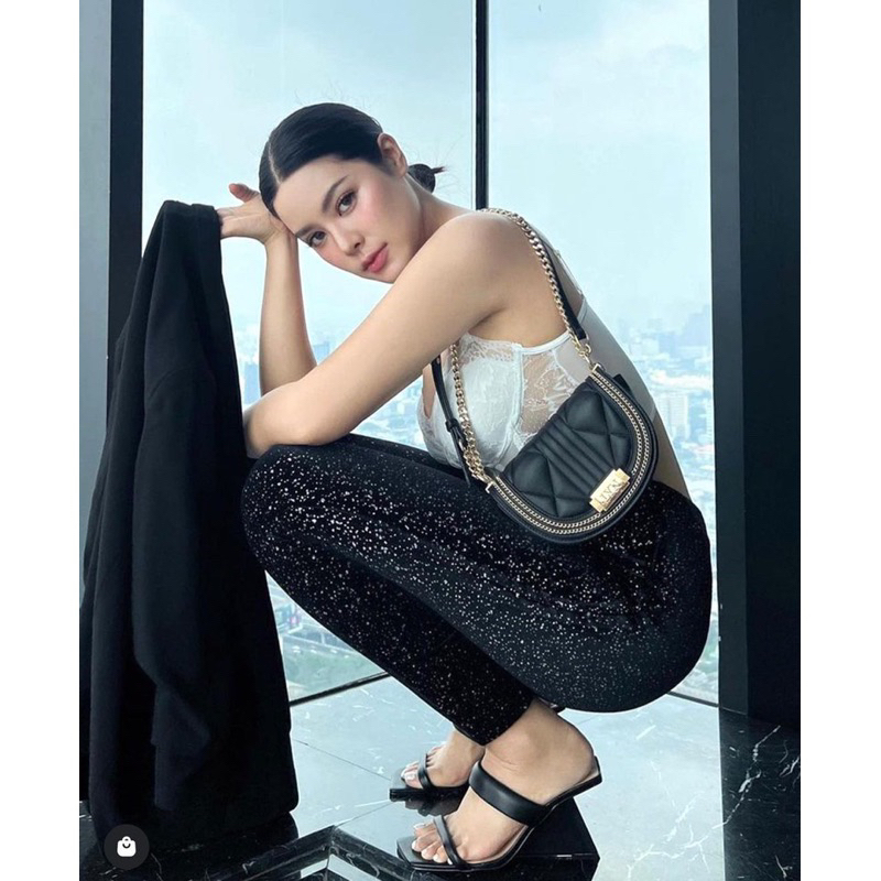 Túi L Y N phom bầu