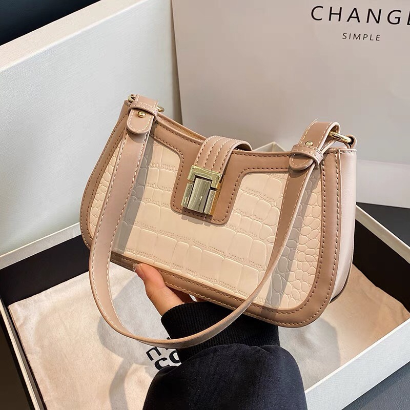 Túi đeo chéo , tặng thêm dây đeo vai, vân da rắn khóa gài SL104