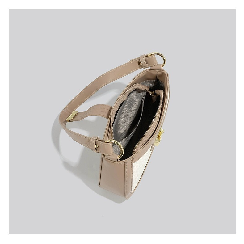 Túi đeo chéo , tặng thêm dây đeo vai, vân da rắn khóa gài SL104