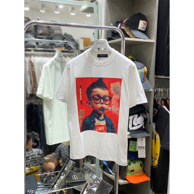 Áo phông L.v trẻ con hút thuốc ,hoạ tiết nổi bật. Fom dáng cực đẹp new2023