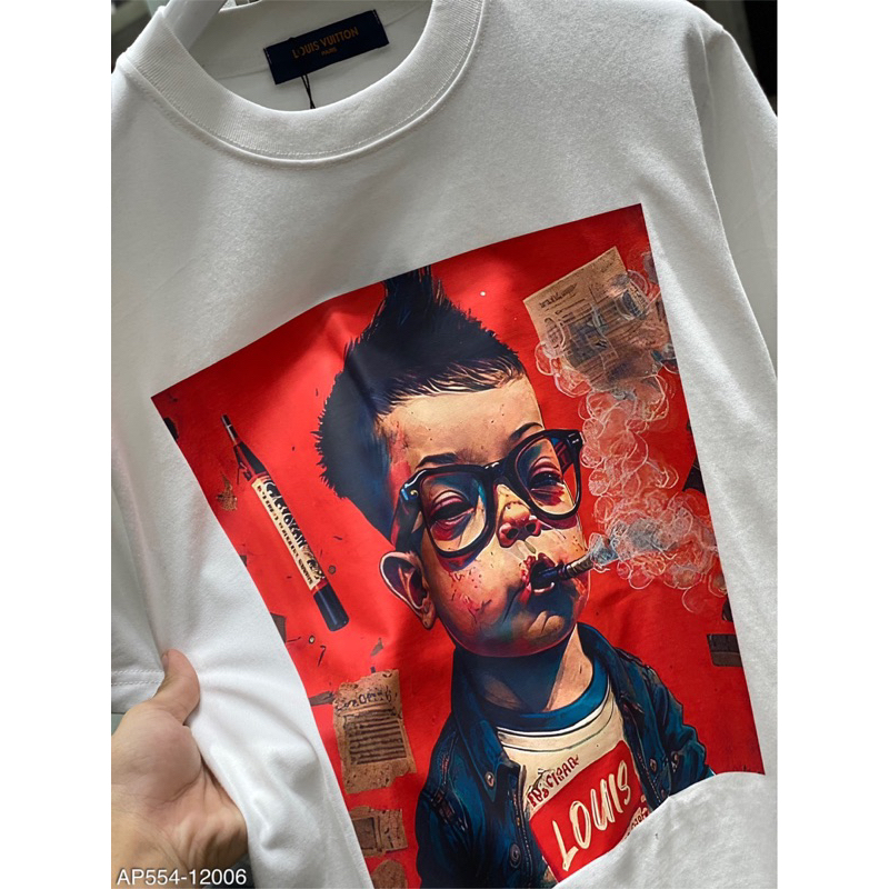 Áo phông L.v trẻ con hút thuốc ,hoạ tiết nổi bật. Fom dáng cực đẹp new2023