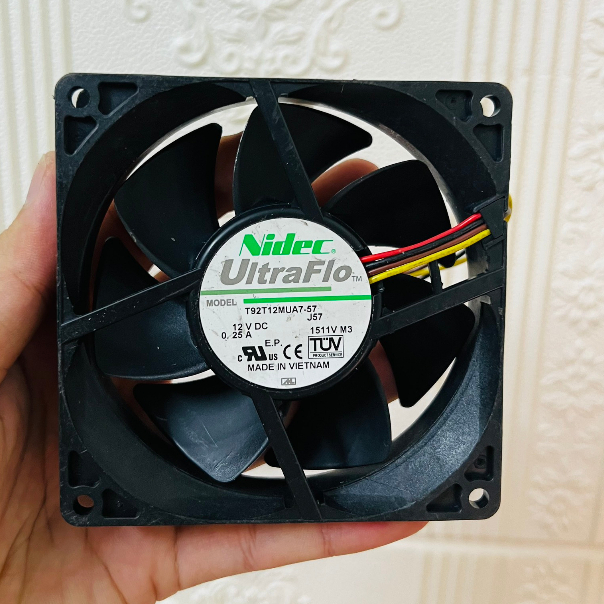 Quạt tản nhiệt chính hãng tháo máy 95% Nidec 12V 0.25 - 0.3A 9x9x2.5CM cực bền trục bi