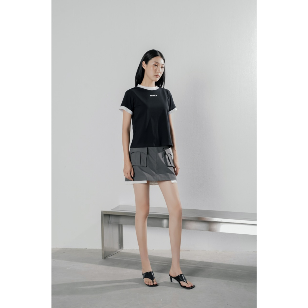 Chân váy Onetone dáng ngắn phối túi hộp Flint