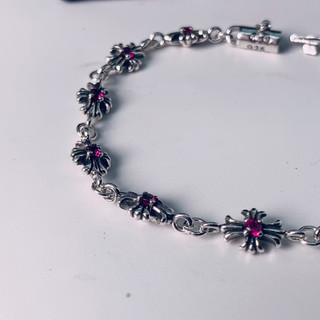 Lắc tay Chrome Heart Tiny E bạc đá hồng fullbox cao cấp.