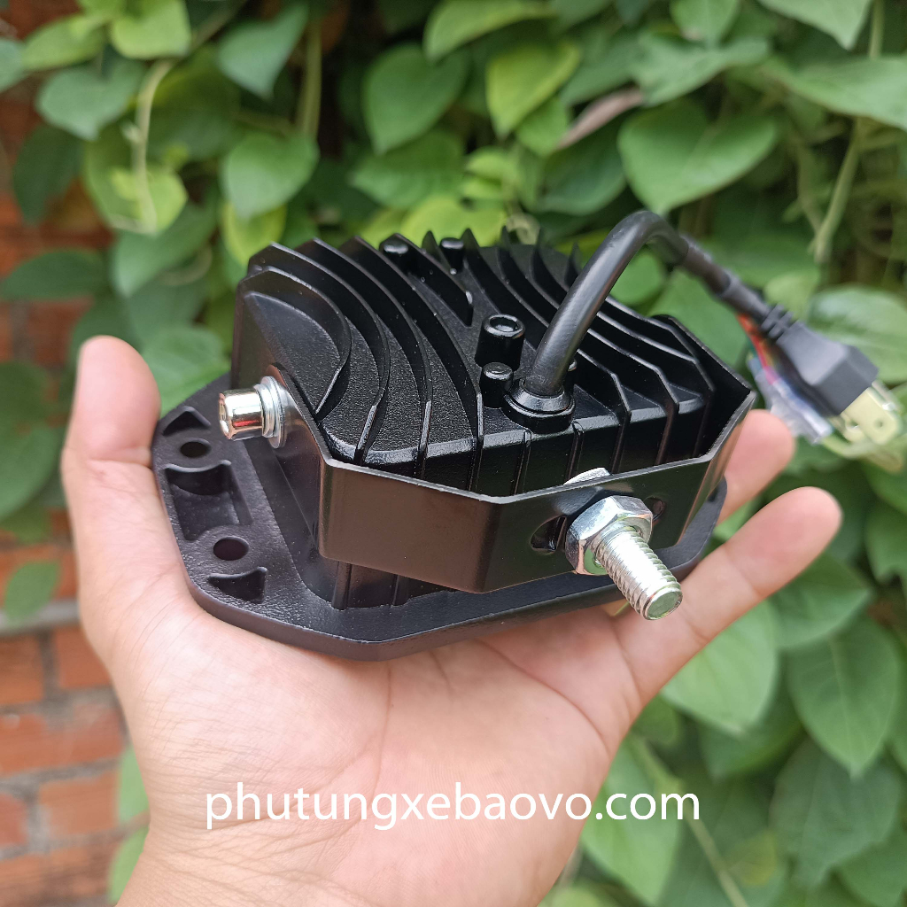 Đèn pha led tracker 4,5inch, có thể dùng làm trợ sáng hoặc đèn chính