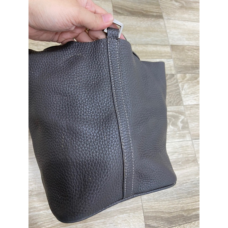 Túi da thật dáng HM