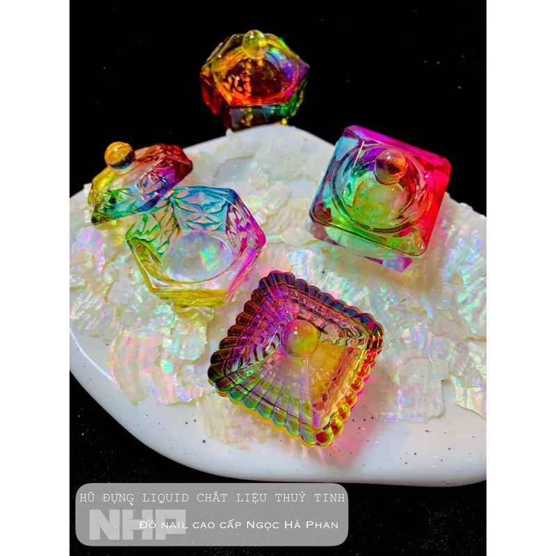 Hũ thuỷ tinh đựng liquid