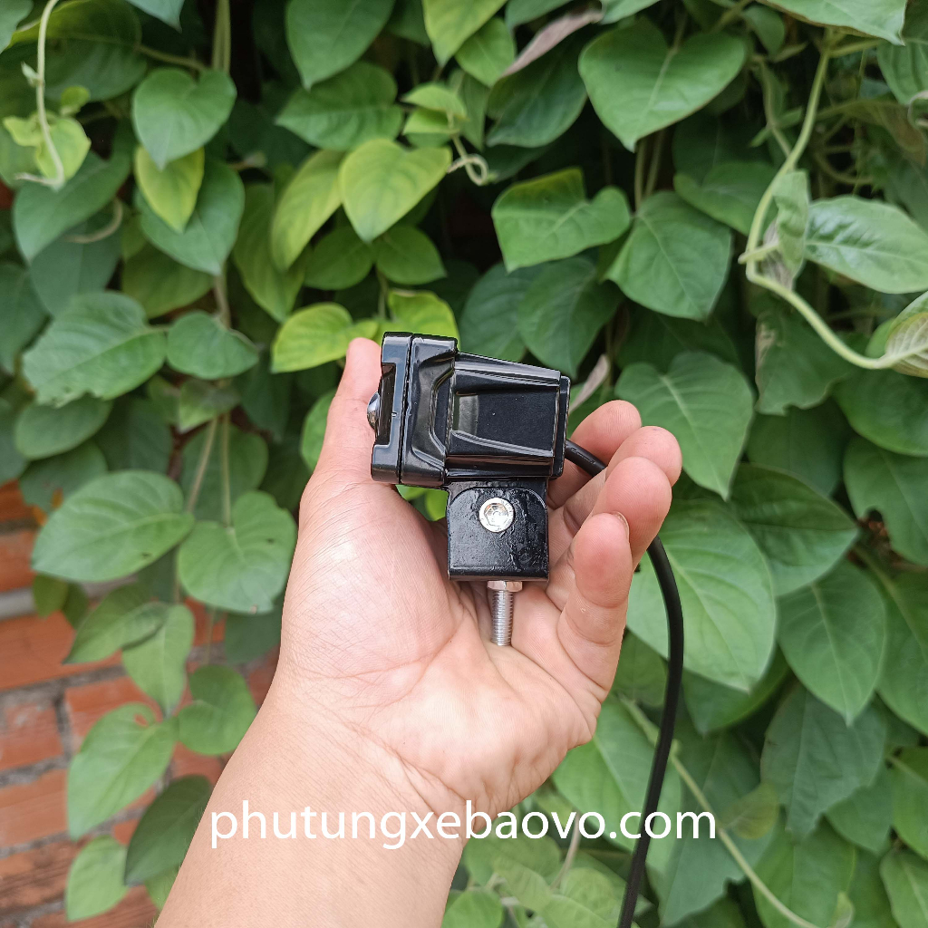 Đèn trợ sáng 40w kim loại có đường cắt không gây chói