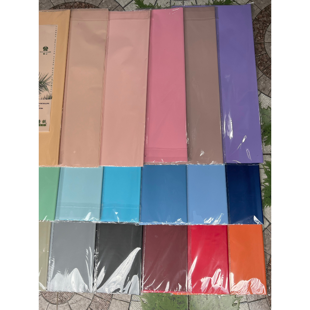 Giấy gói hoa bóng mờ không họa tiết - xấp 20 tờ