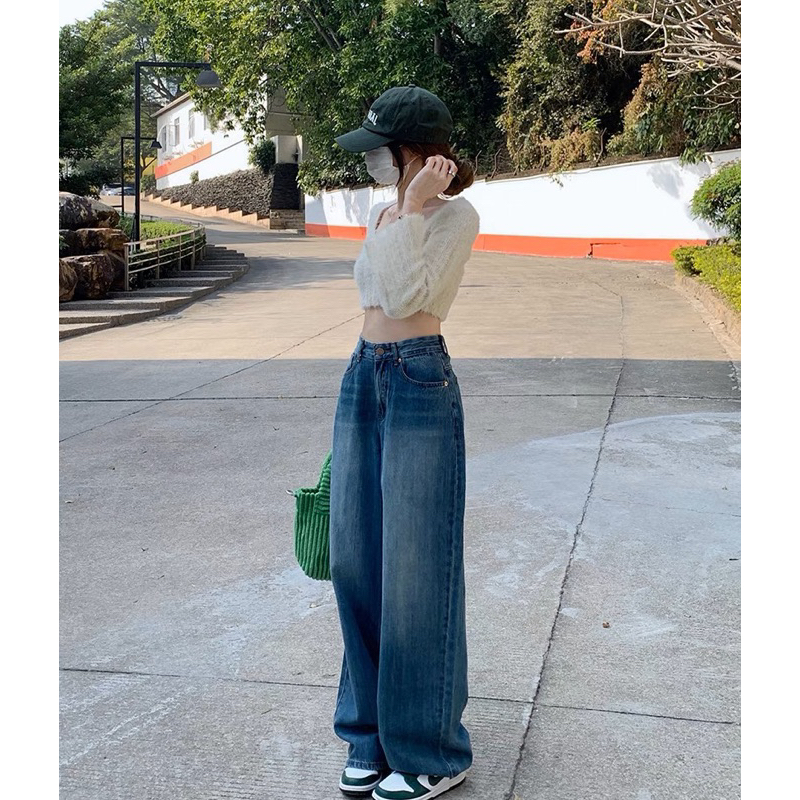 Full set quần jeans ống suông rộng màu xanh và áo phông đen trơn croptop cotton giống Rosé Blackpink