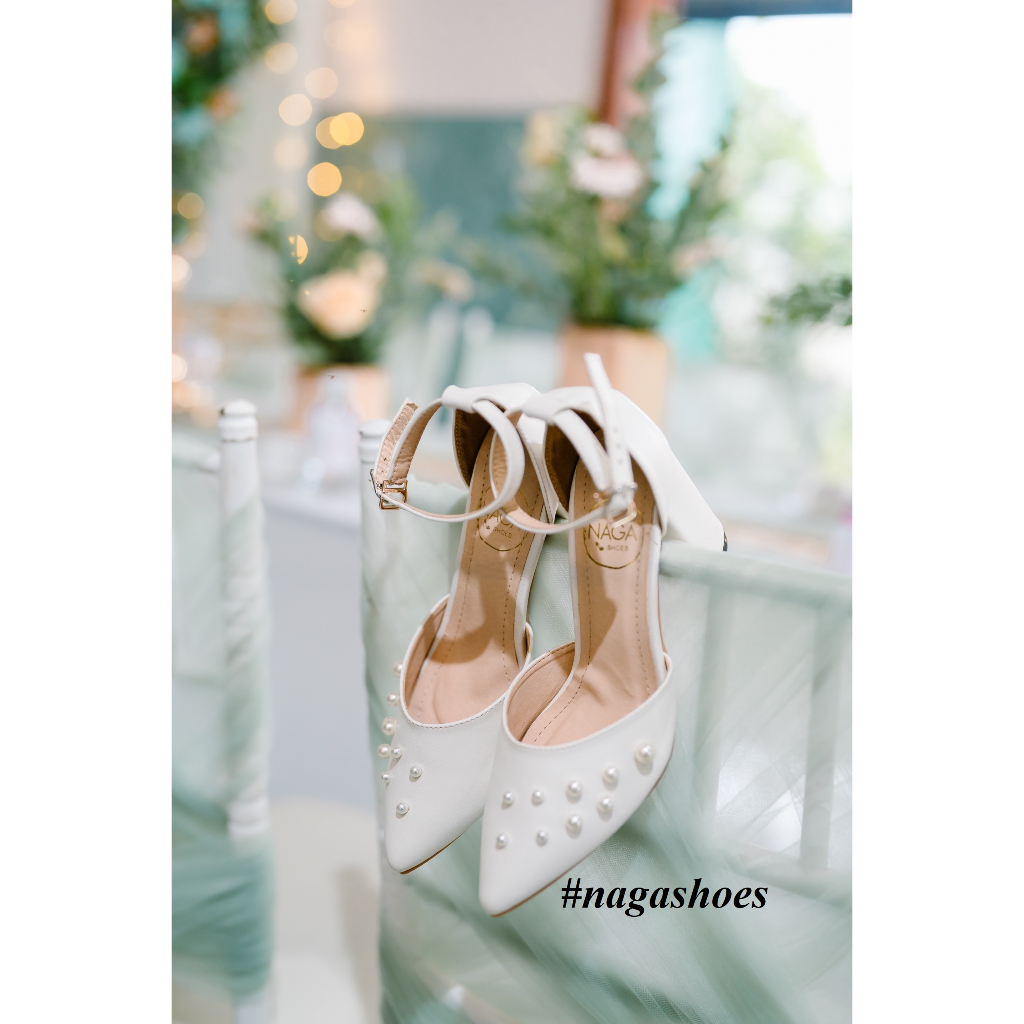 GIÀY CAO GÓT NAGASHOES MŨI NHỌN ĐÍNH NGỌC TRAI NHÂN TẠO 7CM NAC130