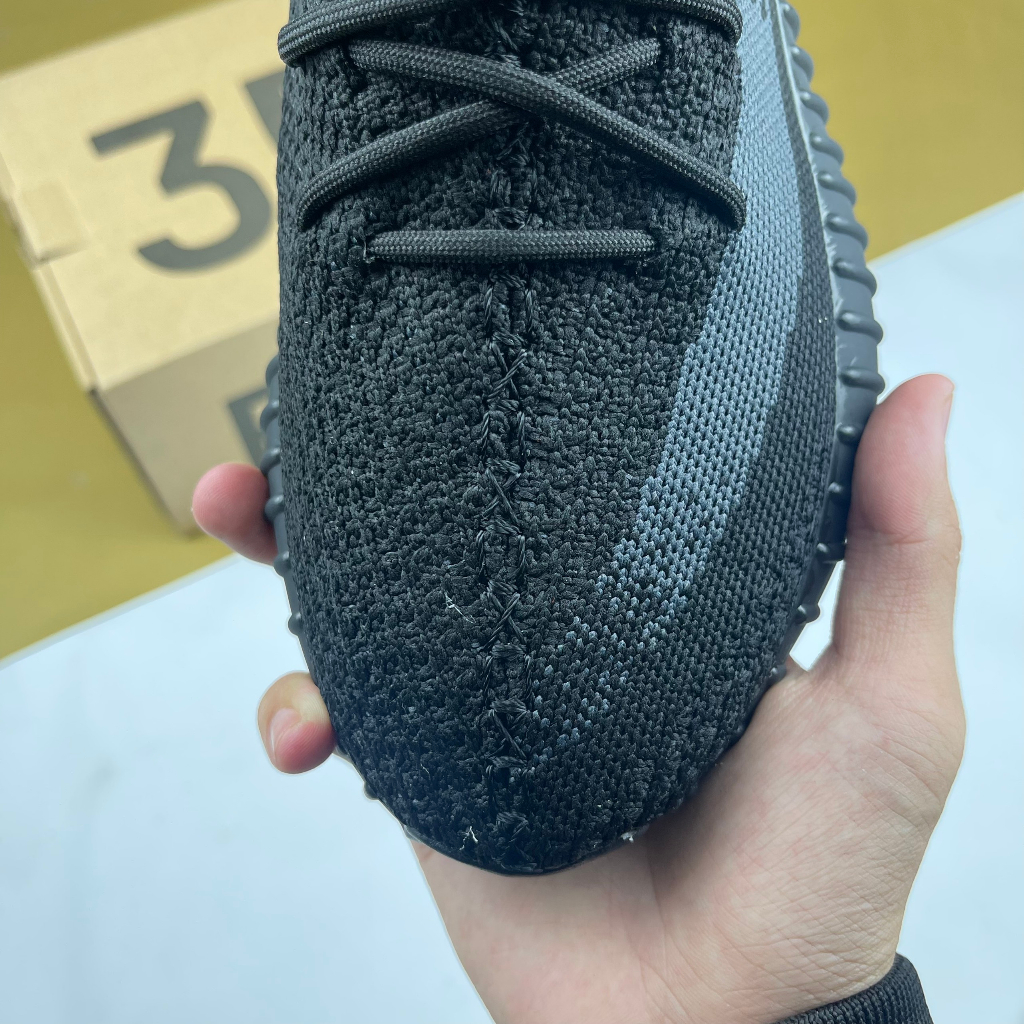 Giày Yz350 V2 Stripe Sample, Yz 350 Đen Sọc Xám - Than.Shoes