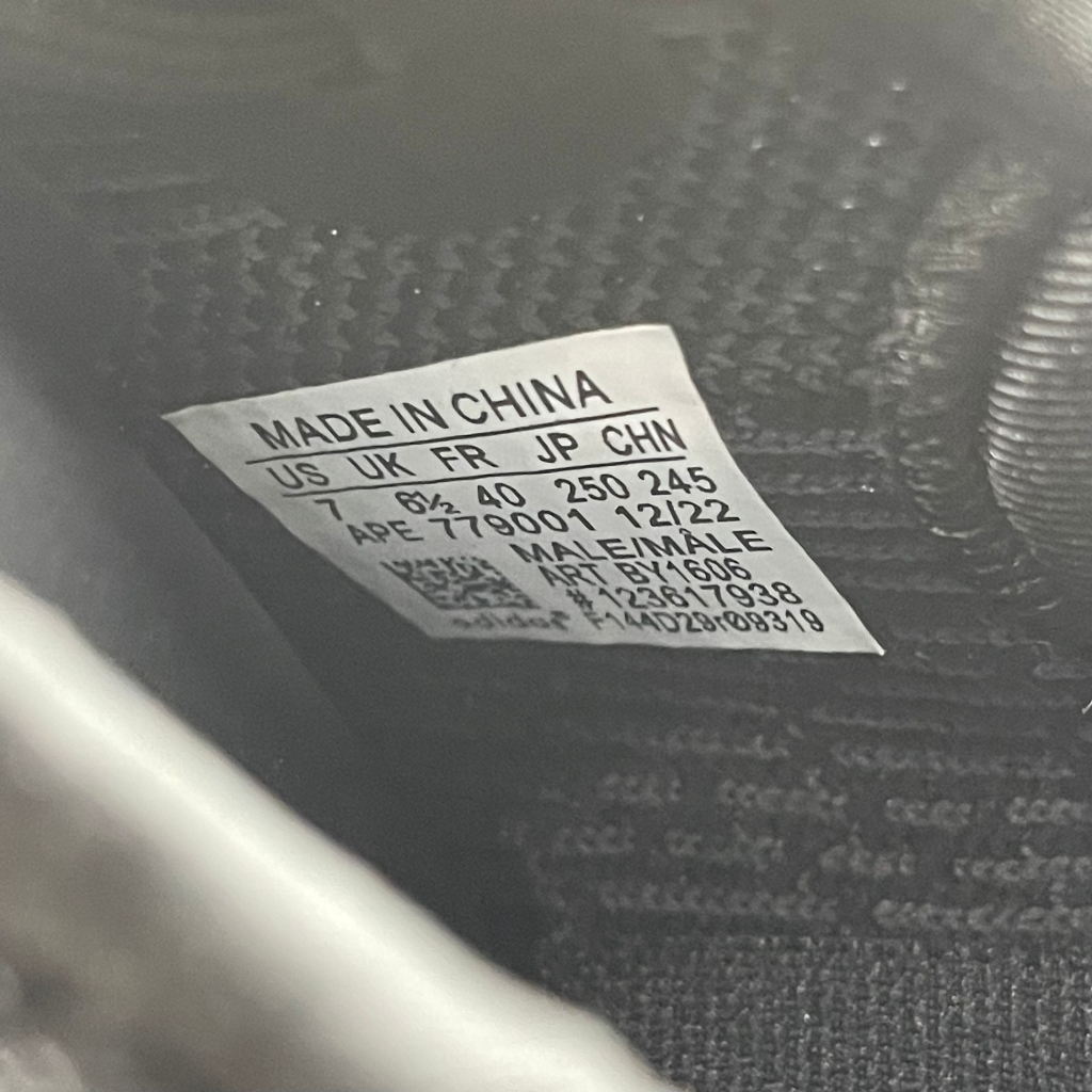 Giày Yz350 V2 Stripe Sample, Yz 350 Đen Sọc Xám - Than.Shoes