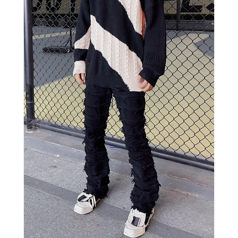 Quần jeans đen dáng slim ôm chân