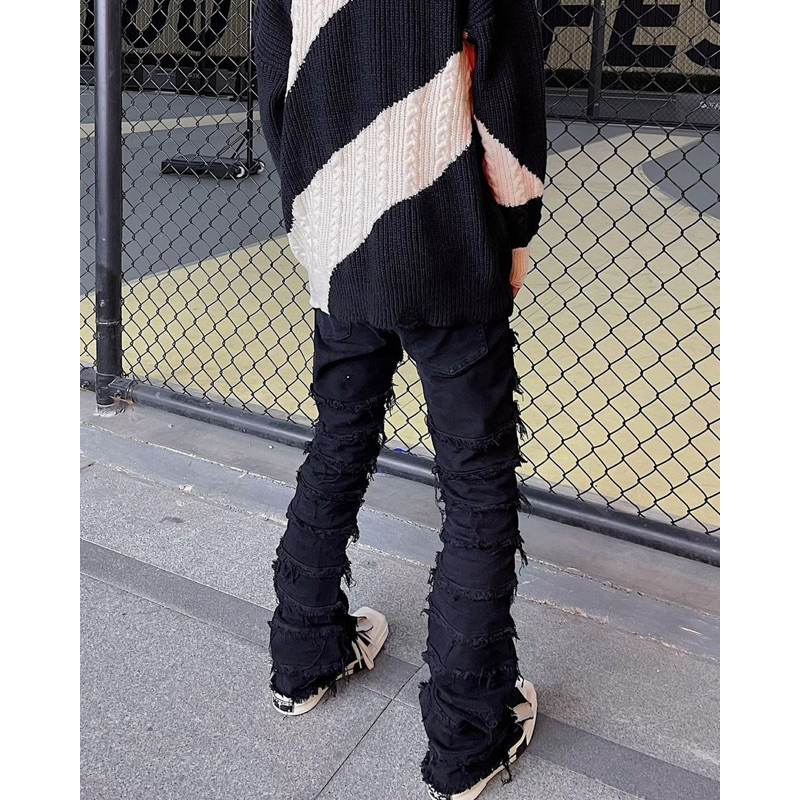 Quần jeans đen dáng slim ôm chân