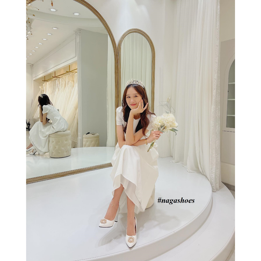 Giày Cao Gót Nagashoes Mũi Nhọn Đính Vòng Đá 9CM NAC153