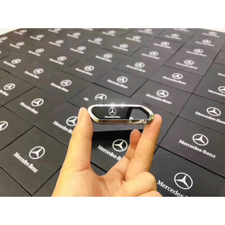 Usb Mercedes-Benz 32gb Sẵn 2500 Bài Nhạc MP3 Nhiều Thể Loại  có hộp làm quà tăng cực sang chảnh