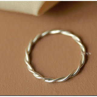 Nhẫn thân xoắn BẠC S925 LANN R173