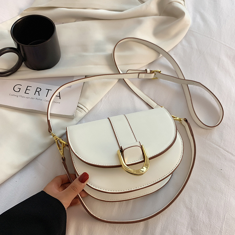 Túi xách nữ túi đeo vai phiên bản thời trang Hàn Quốc đeo xát nách dáng yên ngựa - HDB010