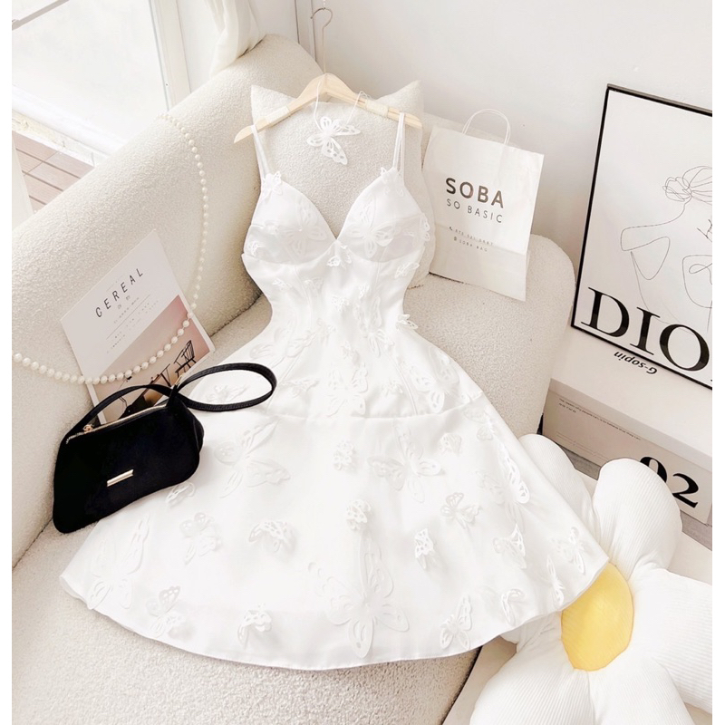 Đầm 2 dây xẻ kết hoa