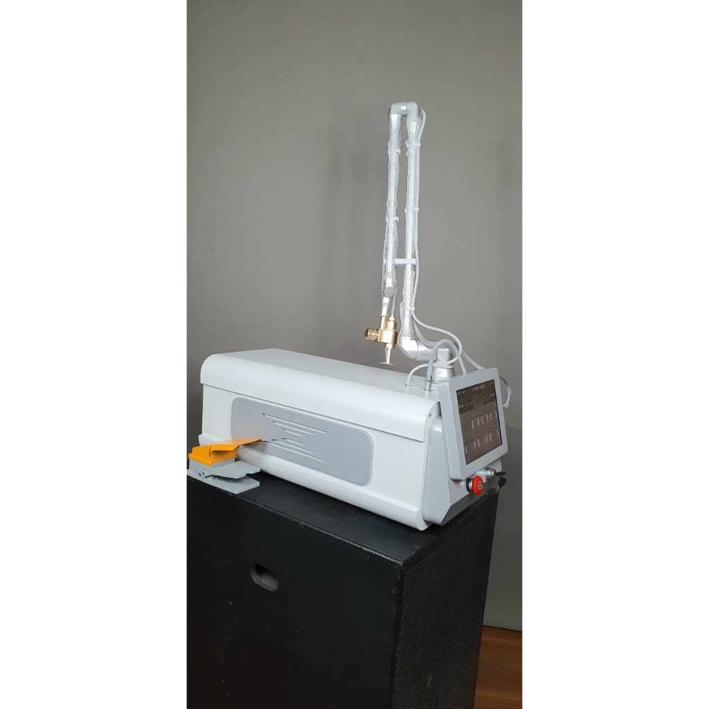 Máy Laser CO2 Fractional Mini xóa sẹo,se khít âm đạo,trẻ hóa da,loại bỏ vết dạn da