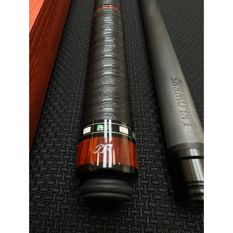 Cơ bida Jflowers JF20-21 Ngọn Full Carbon Chính Hãng- Full Phụ Kiện.