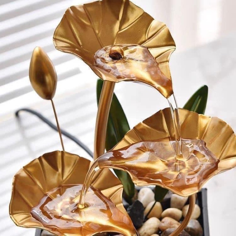 Thác Nước Phong Thuỷ Hoa Sen Giúp Gia Chủ May Mắn, Hút Tài Lộc