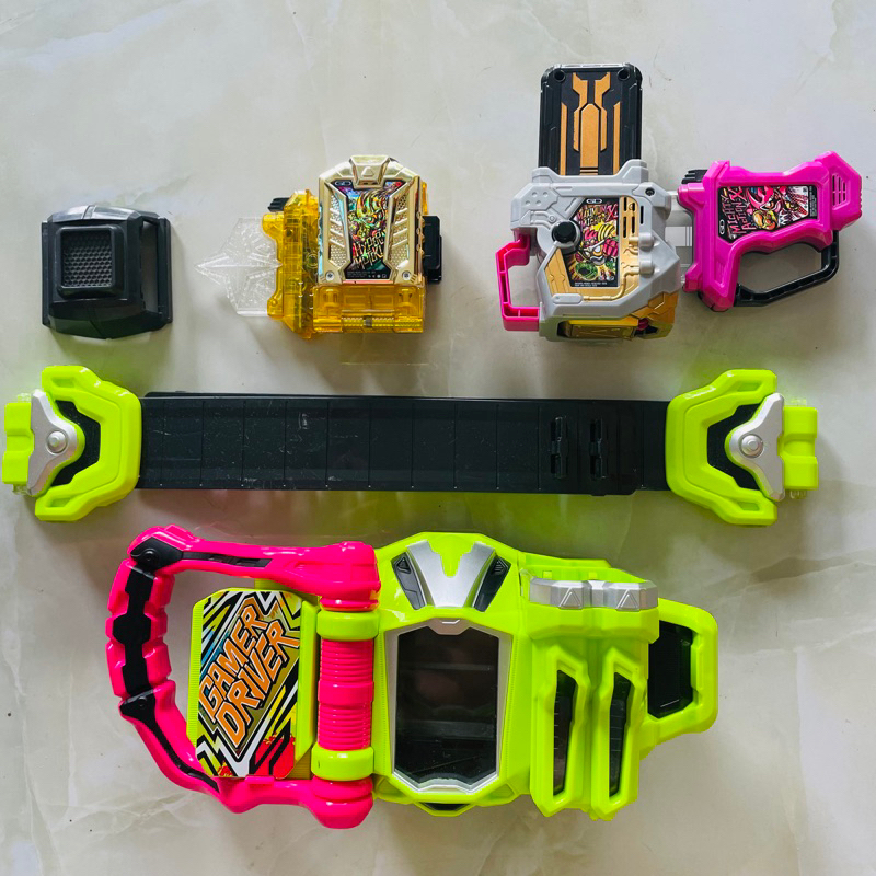 Gamer Driver trong Kamen Rider Ex-Aid