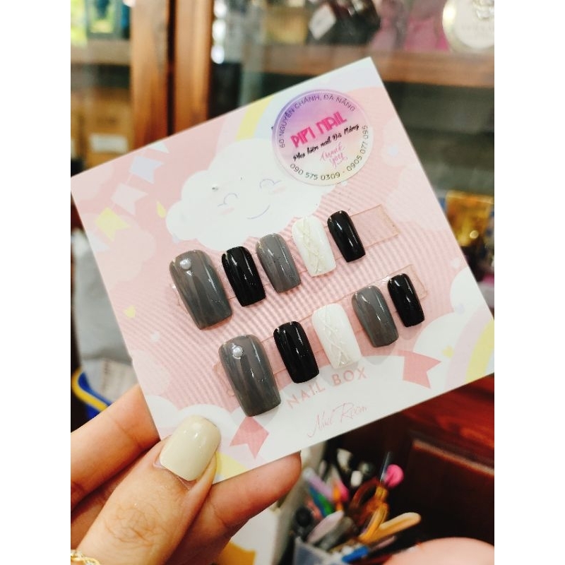 nailbox đen xám trắng