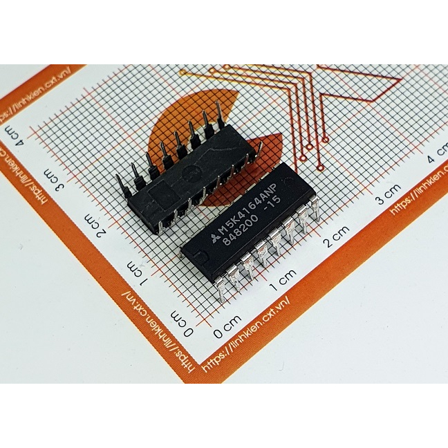 M5K4164ANP-15 DYNAMIC RAM DIP-16
