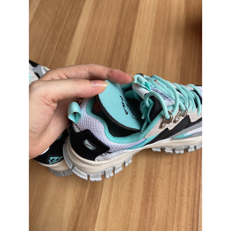 Giày thể thao nữ Fi-là dư xịn hàng VNXk